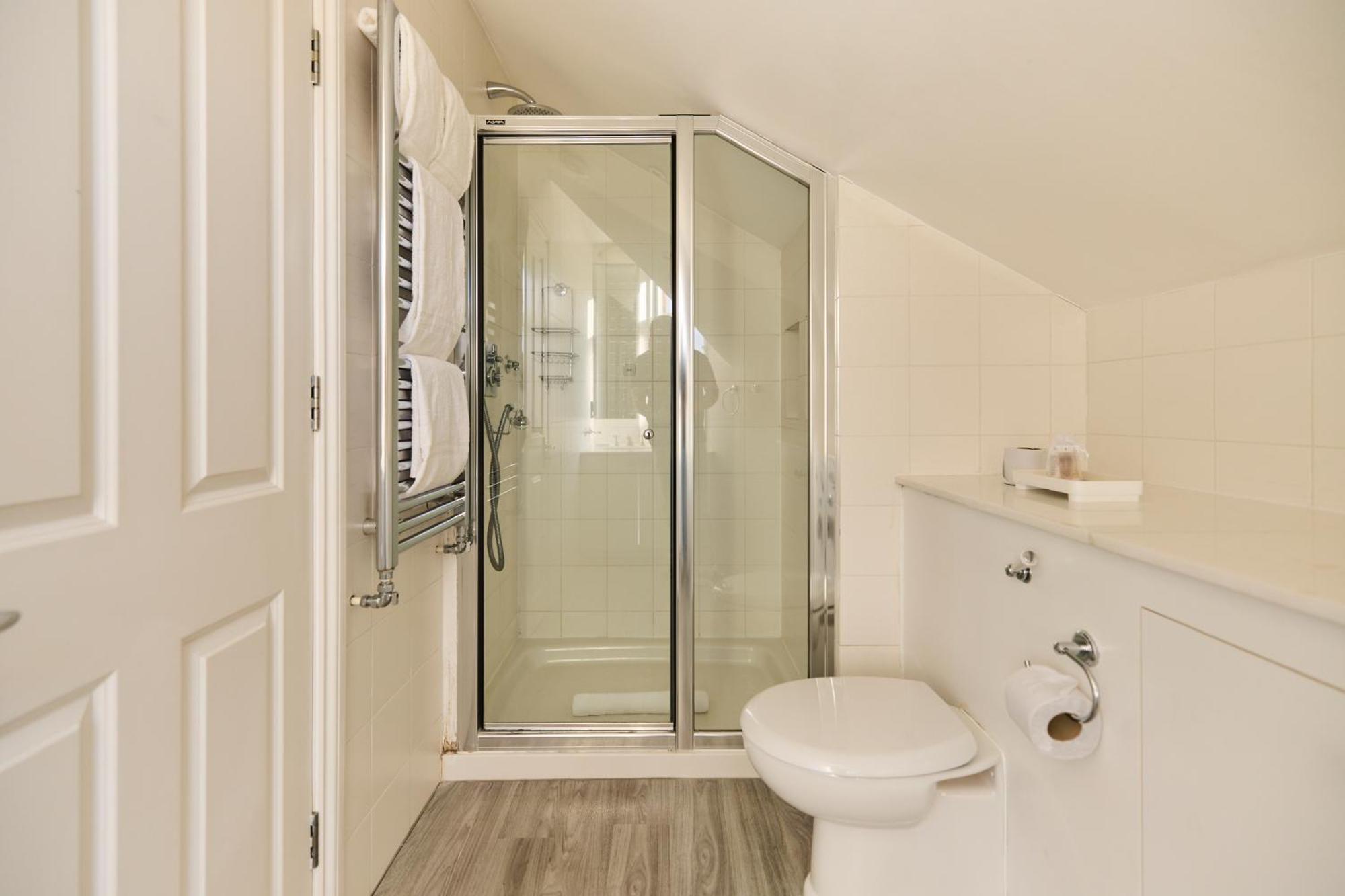 The Hampstead Getaway - Charming 5bdr With Conservatory Leilighet London