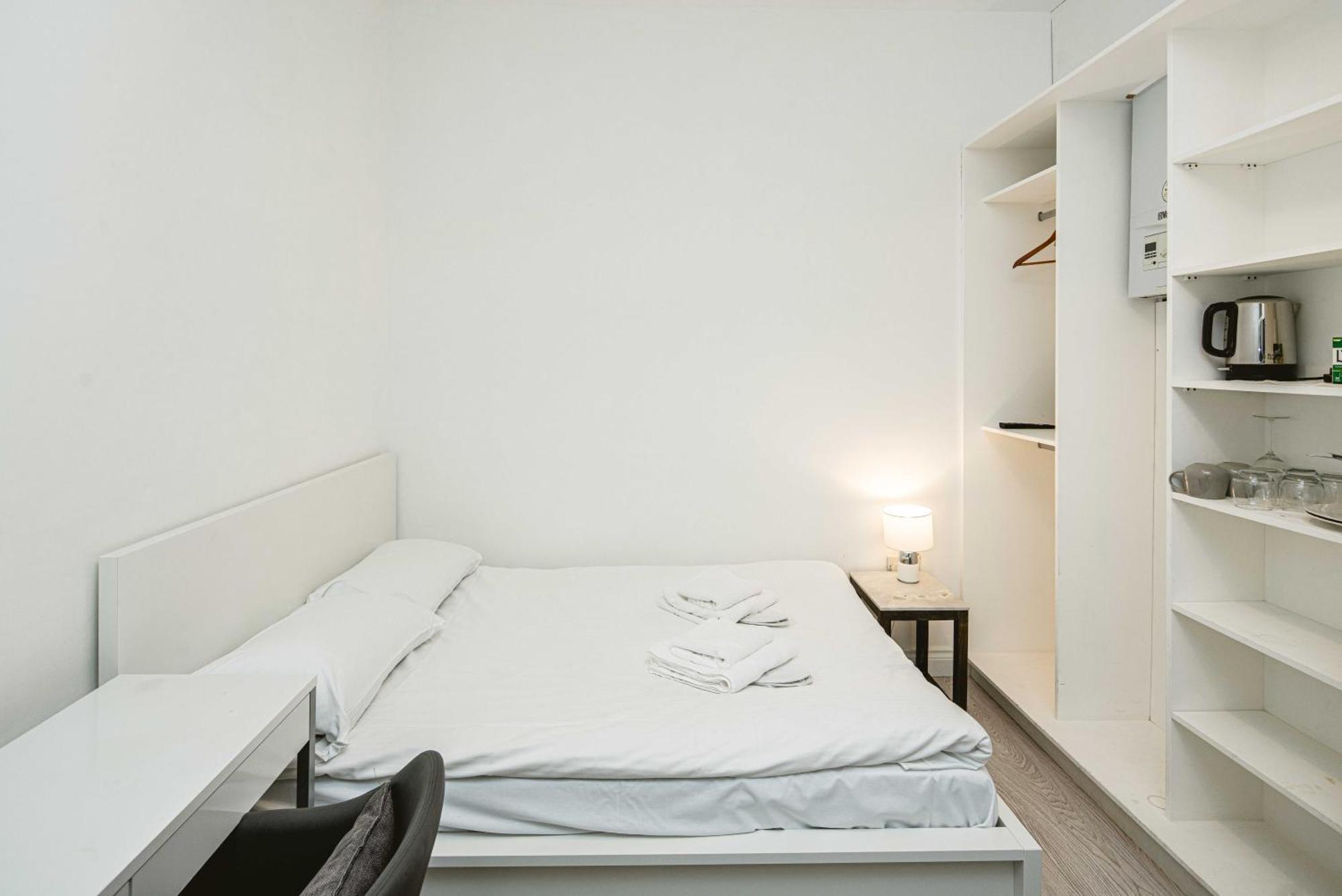 Apartment Chic & Cozy: South Kensington