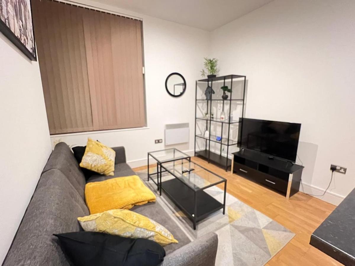 Apartamento Lovely High Street 30 Seconds From Station