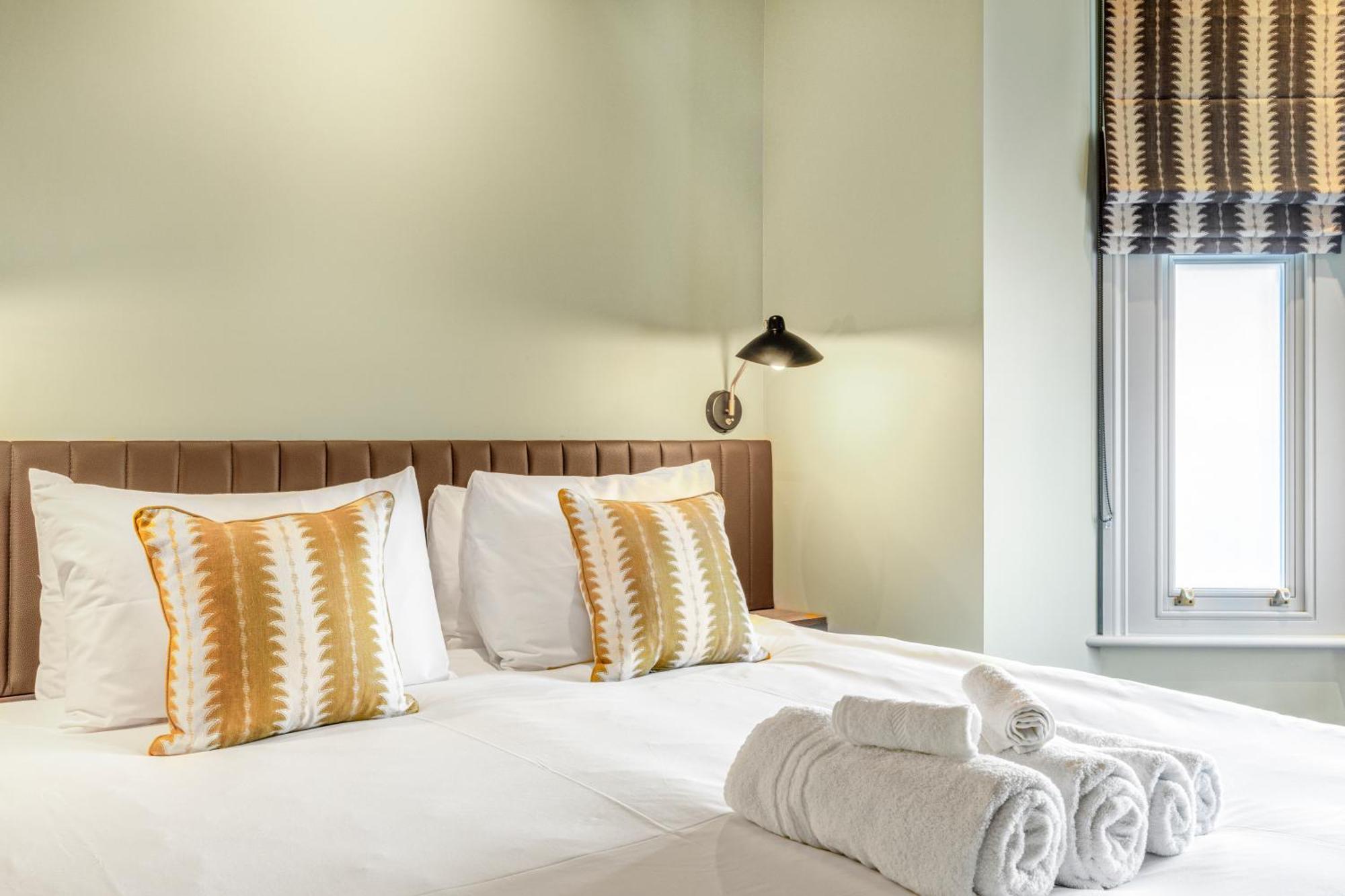 Clapham Guest house 4*