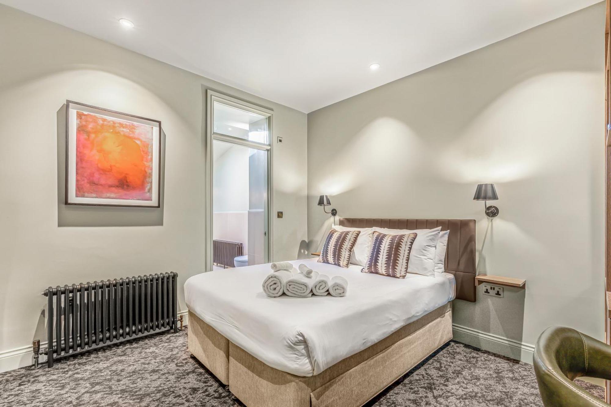 Clapham 4* London