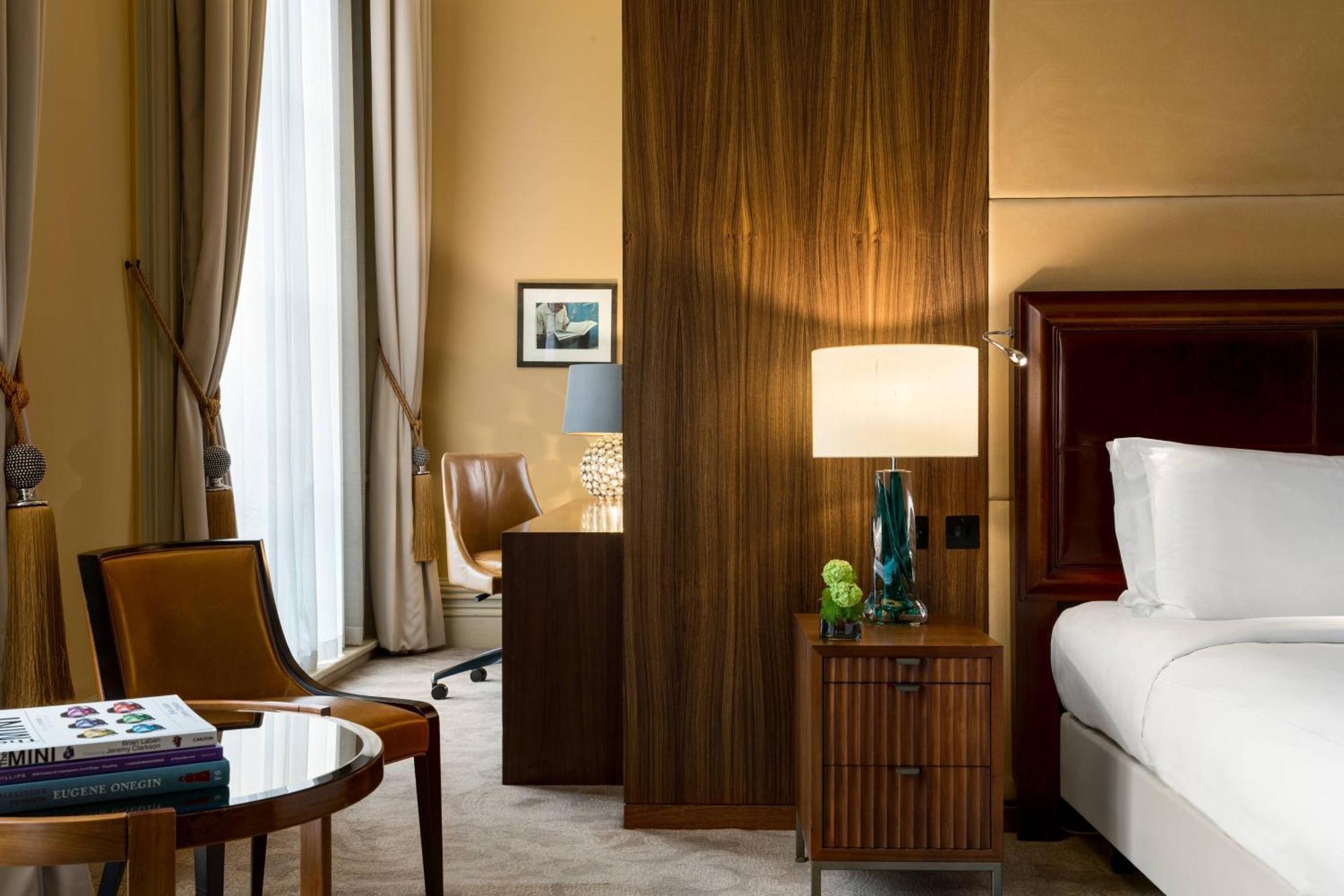 St. Pancras Renaissance 5* London