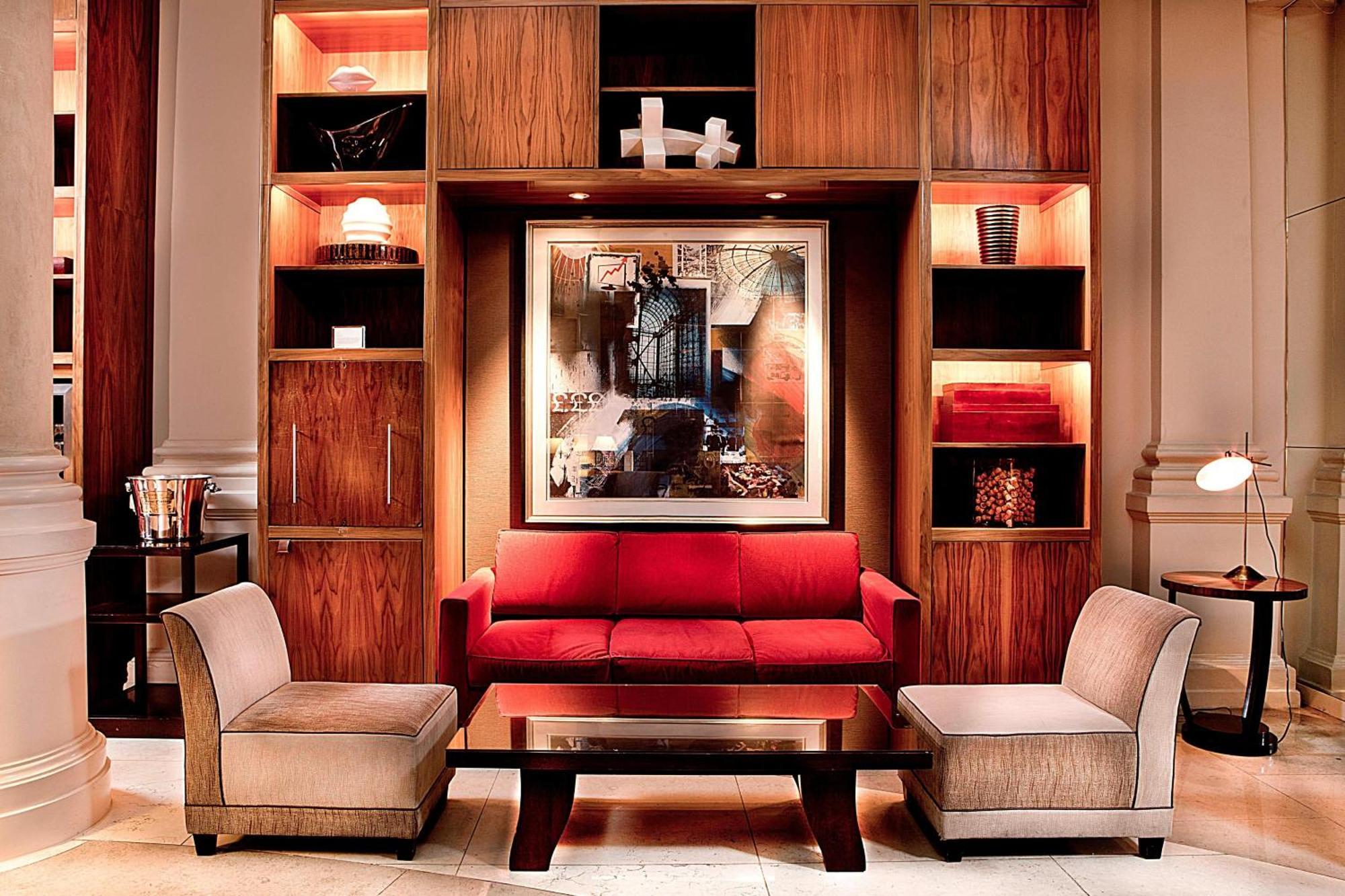 Threadneedles, Autograph Collection 5*