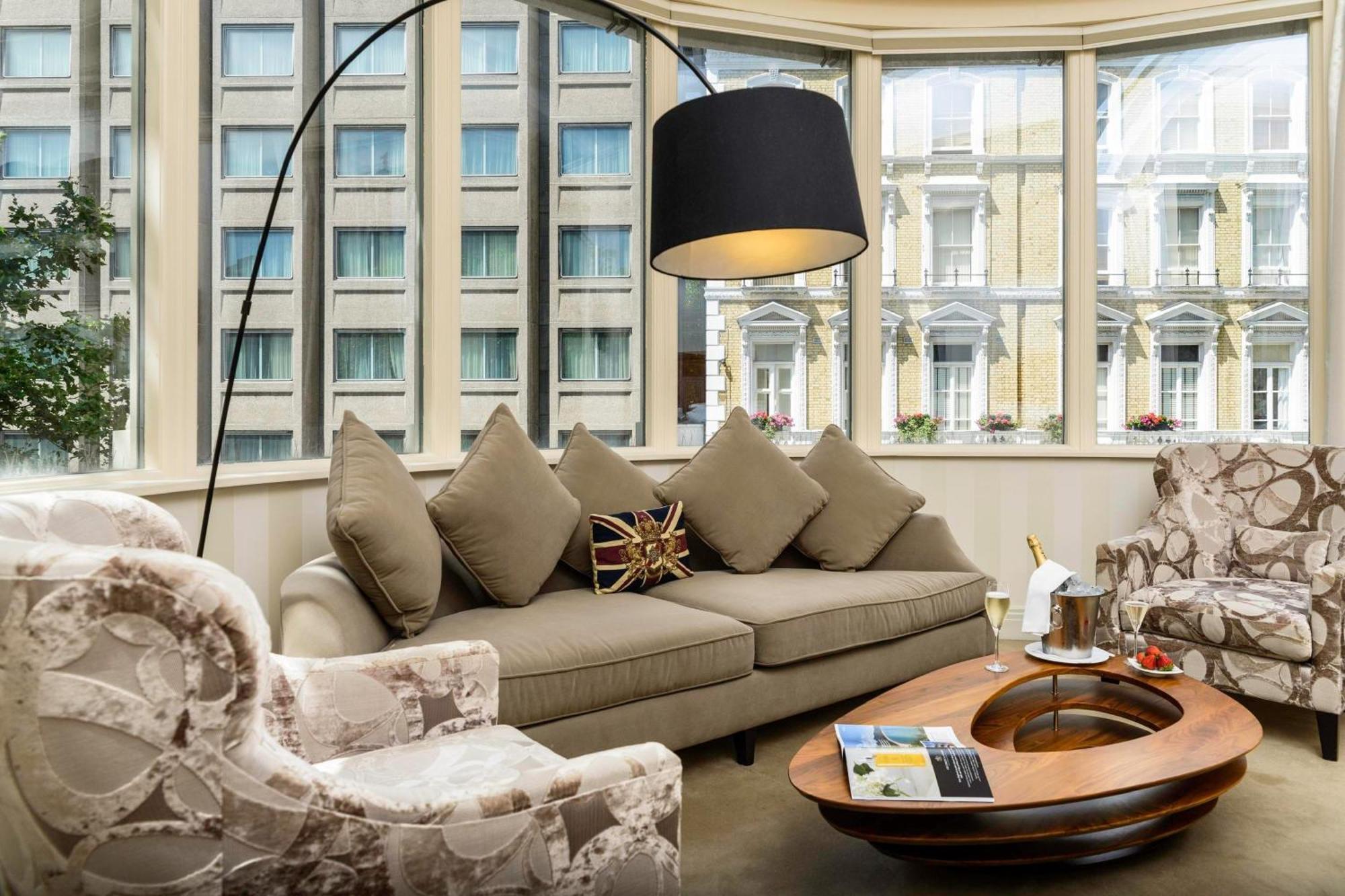 Xenia - Autograph Collection Hotel 4*