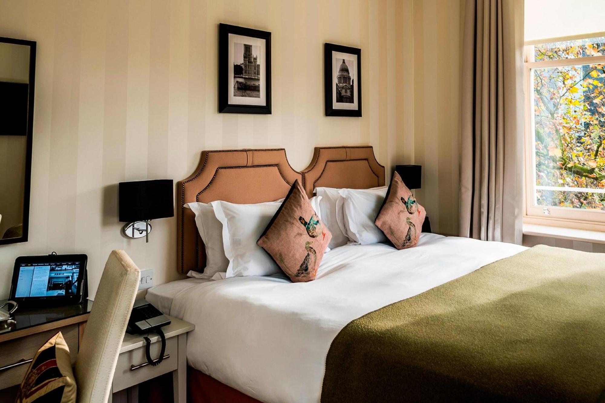 Xenia - Autograph Collection Hotel 4*