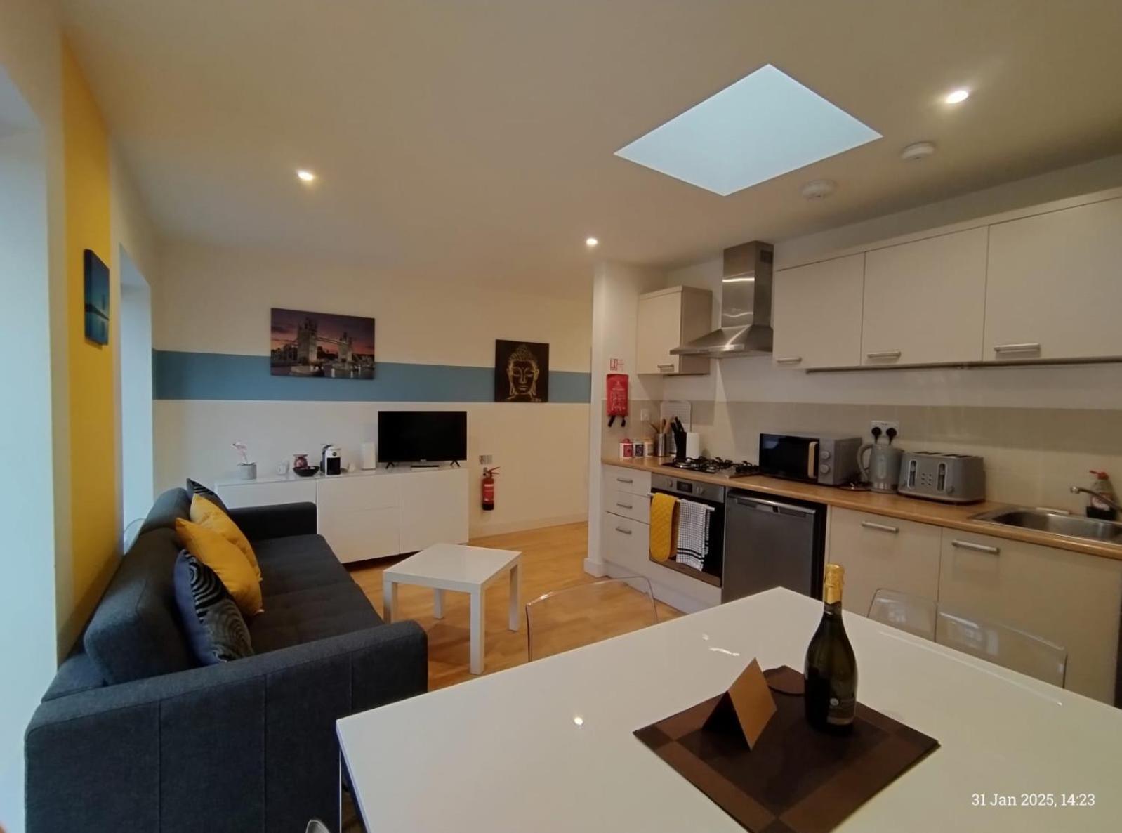 Lovely 1 Bedroom In South East Appartement *