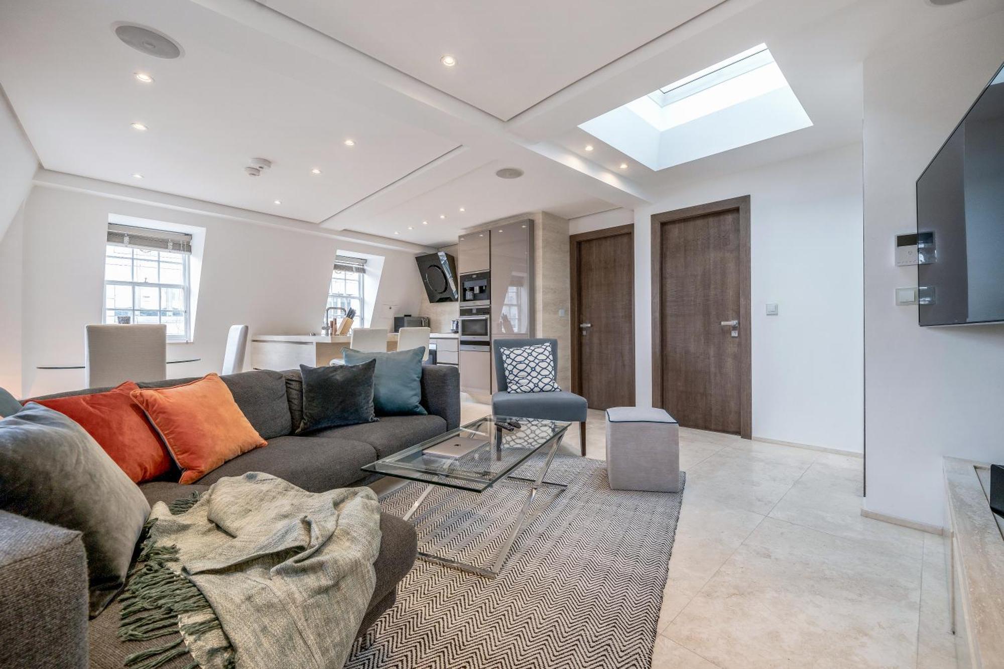 Apartment Mr Charing