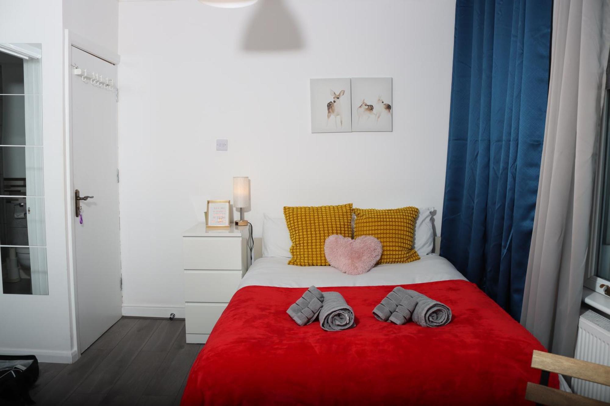 Cosy With Kitchenette And Private Bathroom - 15mins To London! London