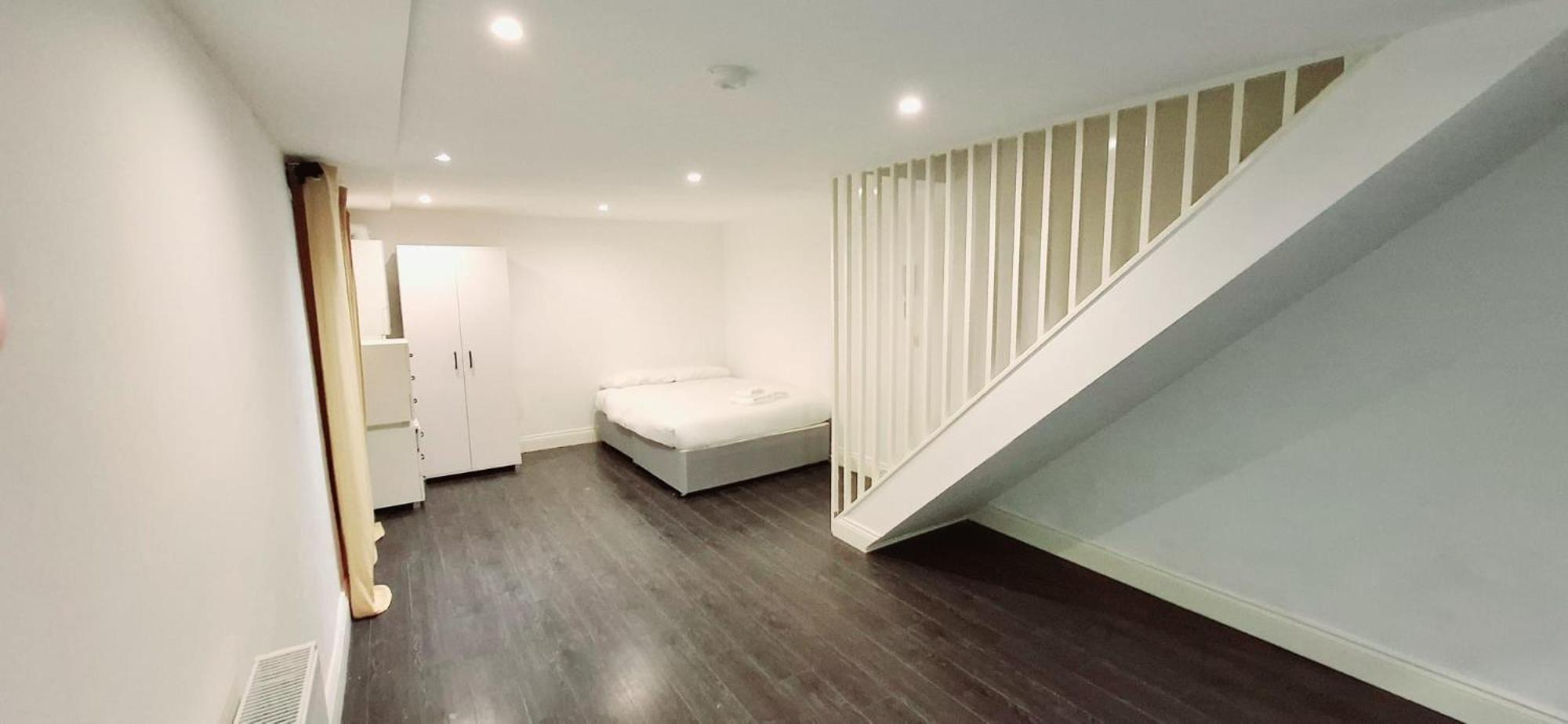 Earls Court Flat Selection * London