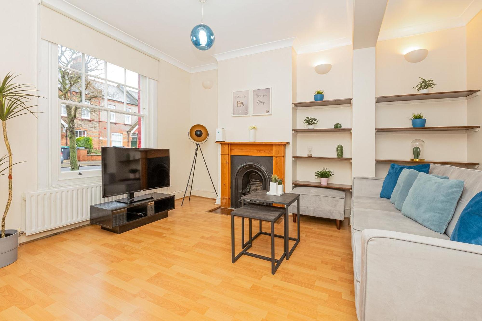 Leilighet 2br Flat With Garden, 5min To Wood Tube
