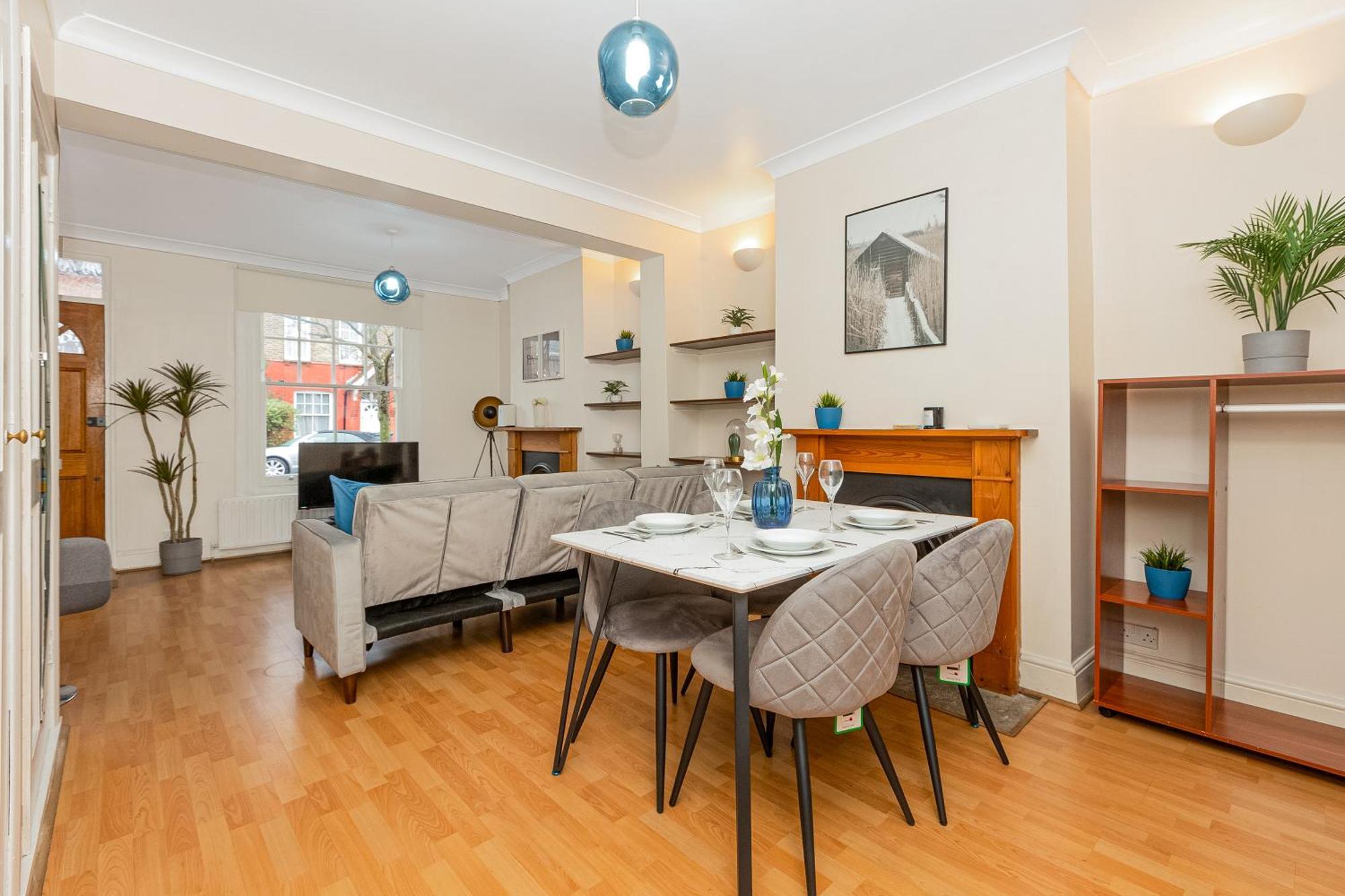 Leilighet 2br Flat With Garden, 5min To Wood Tube