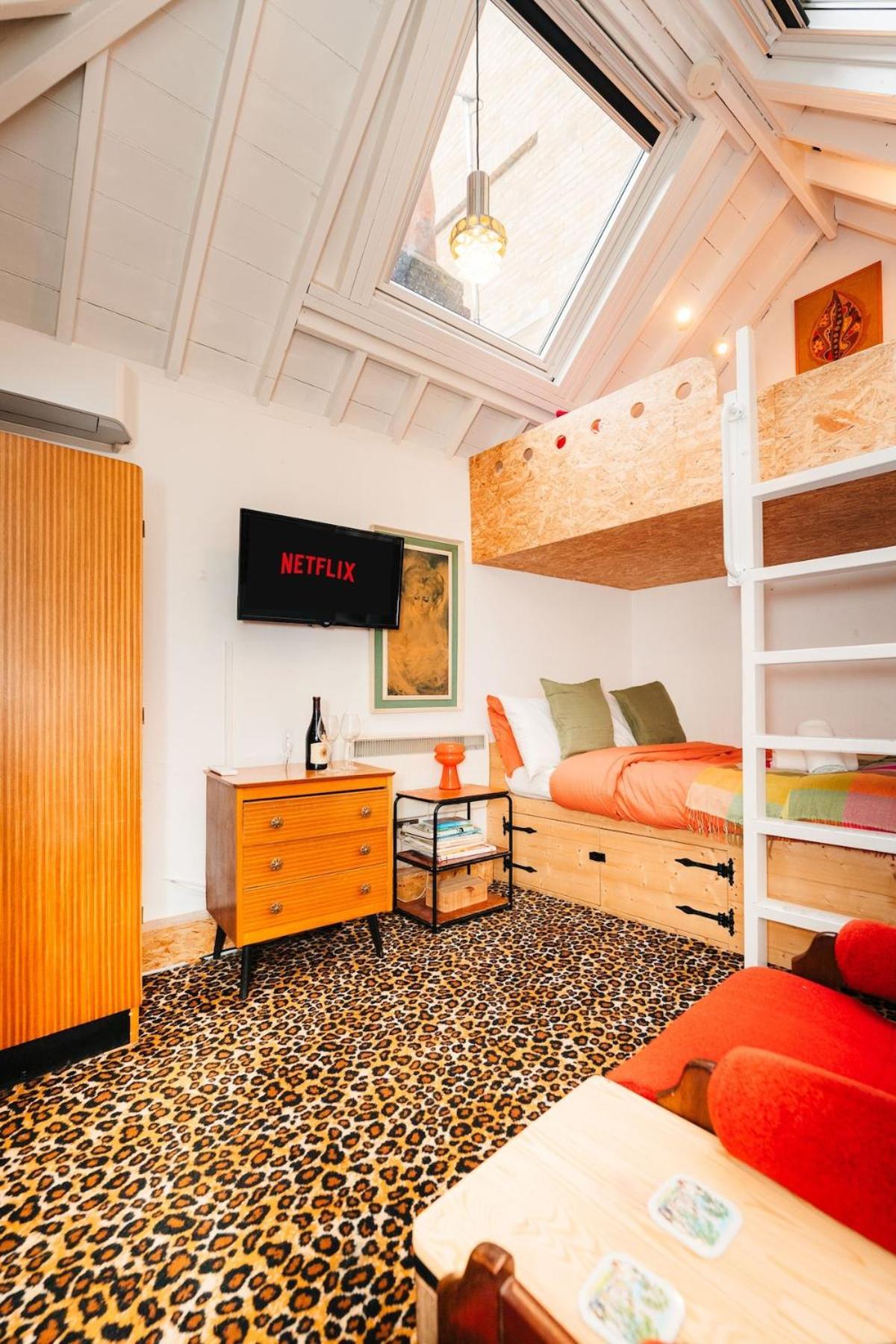 Quirky And Cosy Soho Stables House Leilighet