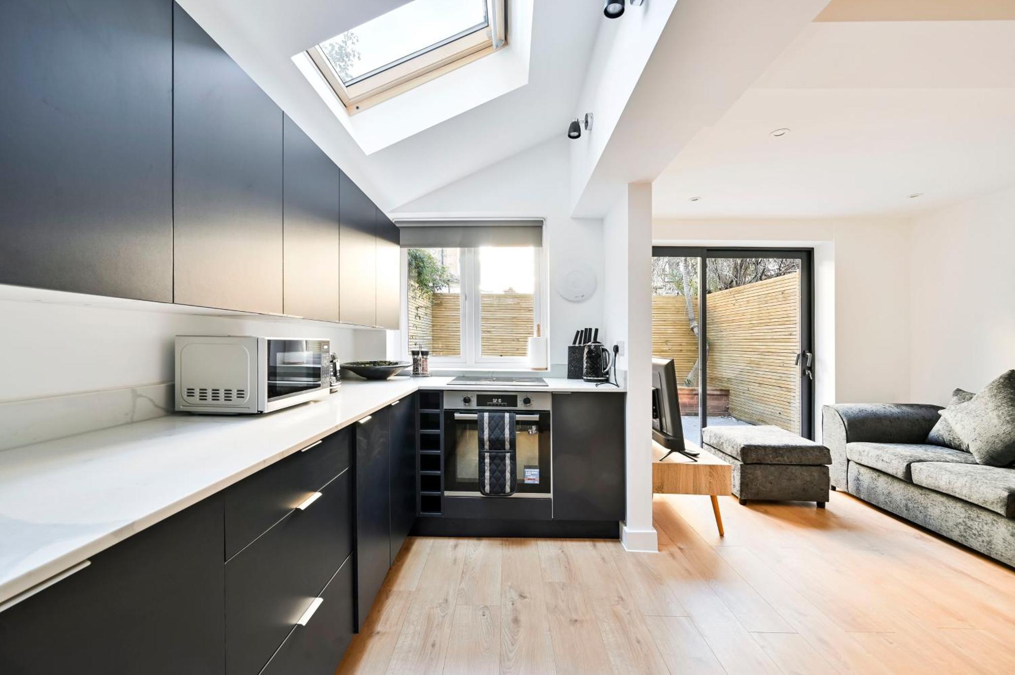 Beautiful 2 Bed With En Suite, Near Tube And Stamford Bridge * Londres