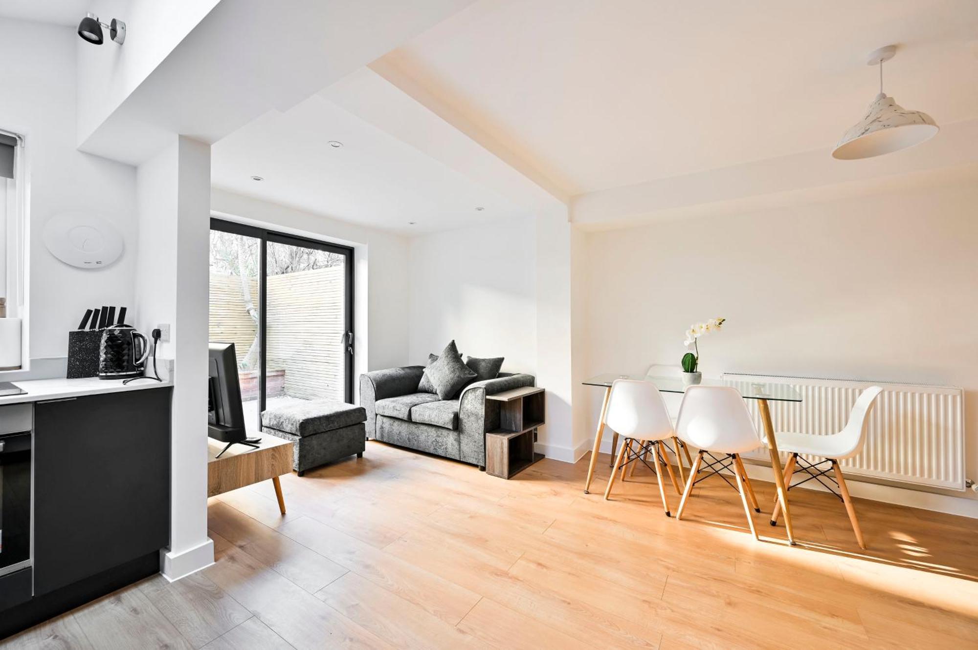Apartamento Beautiful 2 Bed With En Suite, Near Tube And Stamford Bridge Londres