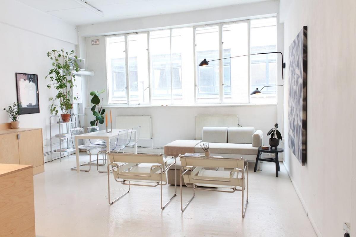 Bright & Spacious 2br Flat, Great Transport Links *