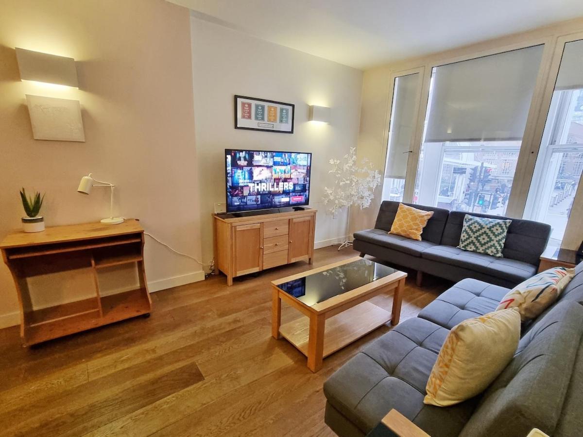 Centre Flat Near Sights *