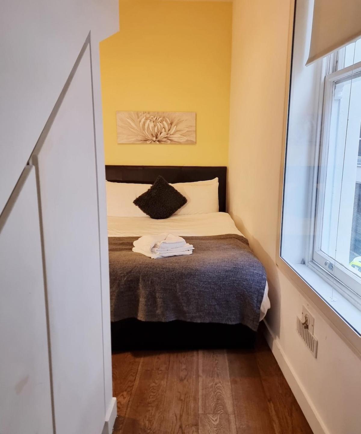 Centre Flat Near Sights London