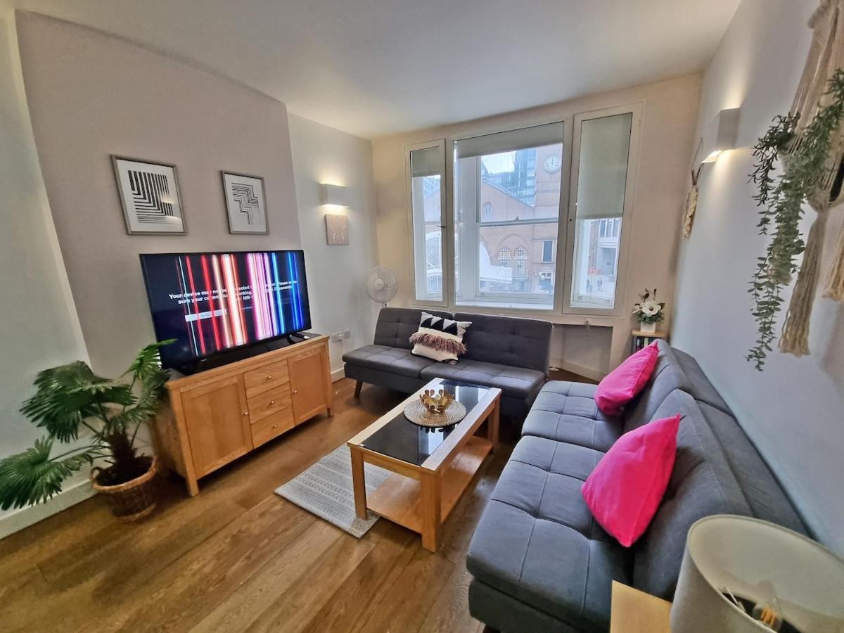 Centre Flat Near Sights * London