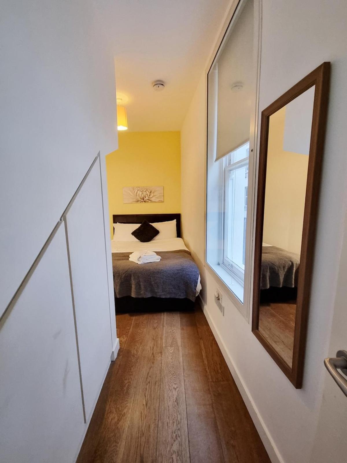 Centre Flat Near Sights Apartment London