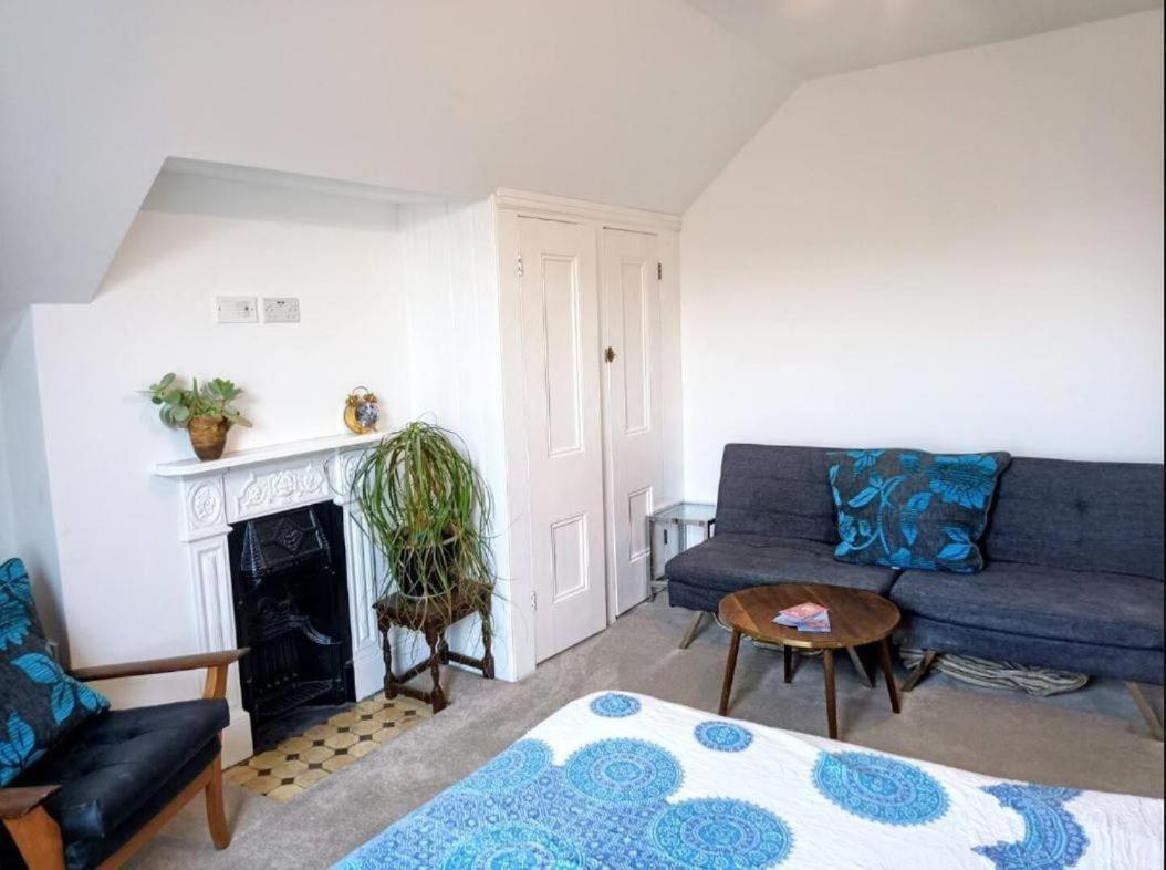 2bed 2bath 8min To Bridge Londen