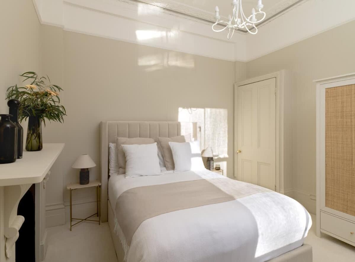 Sophisticated Notting Hill 2bed Apartment London