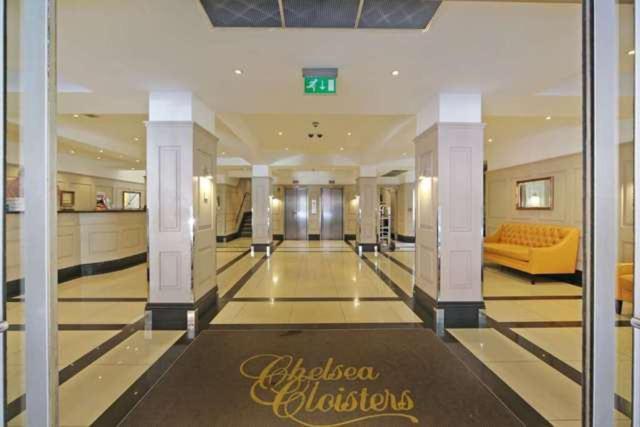 Chelsea One Bedroom Apartment *