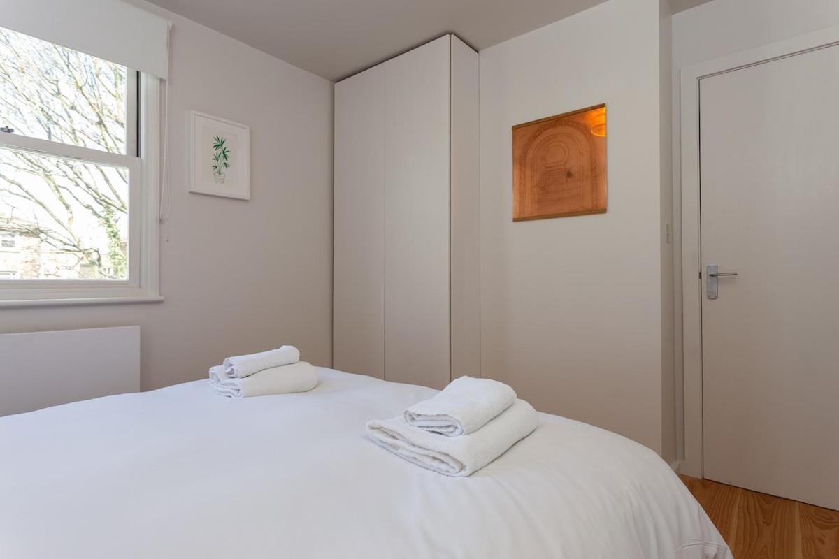 De Beauvoir Penthouse - Private 1 Bed Apartment London