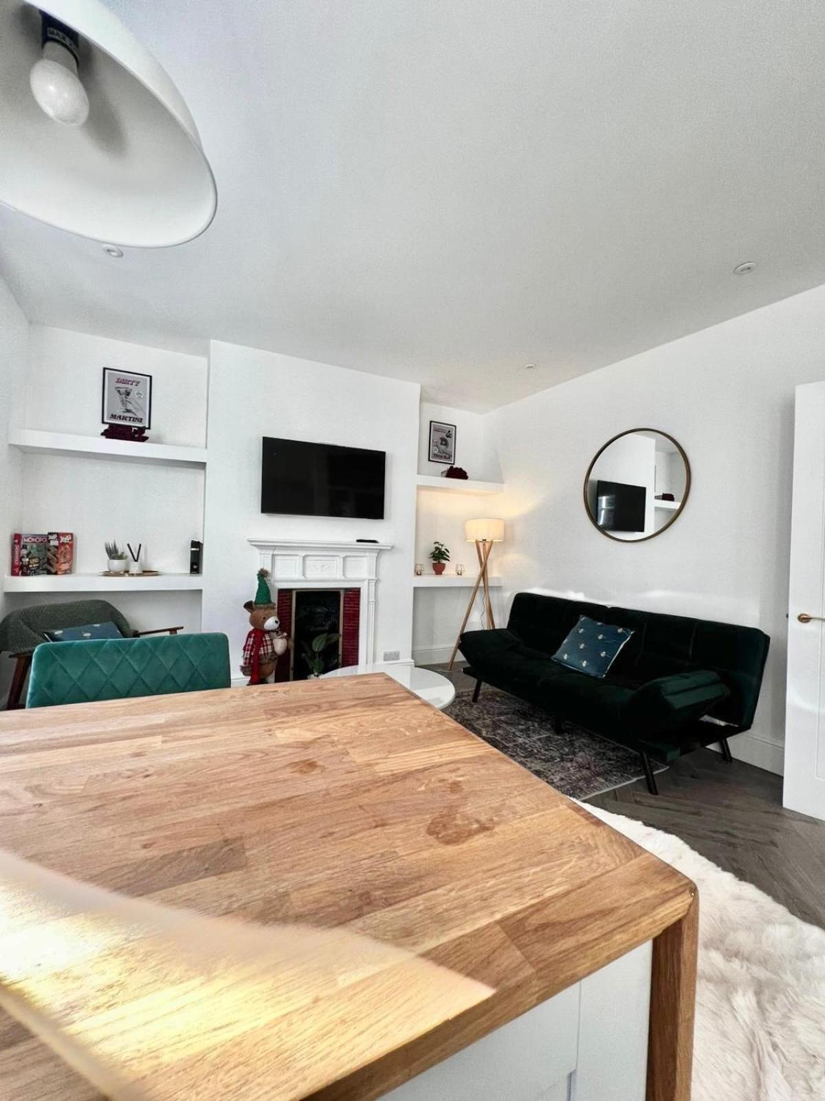 Soho Gem! 2-bedroom Mansion Flat