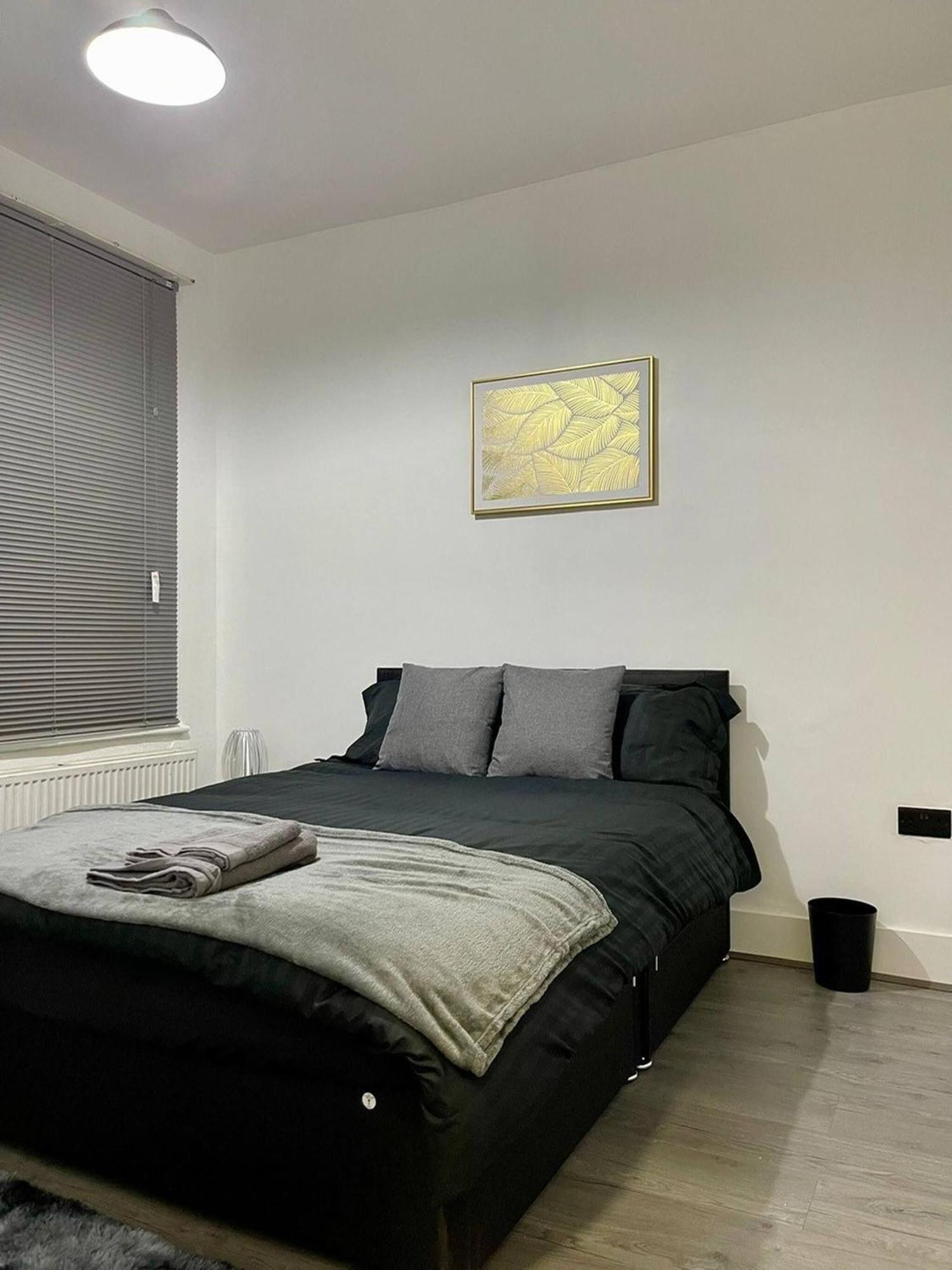 Holiday home Modern 5 Bedroom House - Enfield London