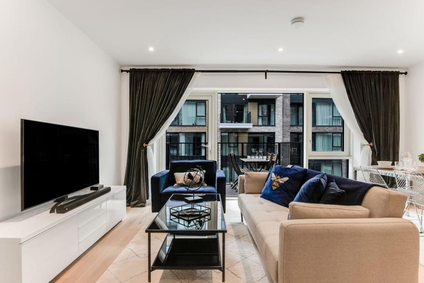 Apartment 1br Chelsea Retreat With Balcony View