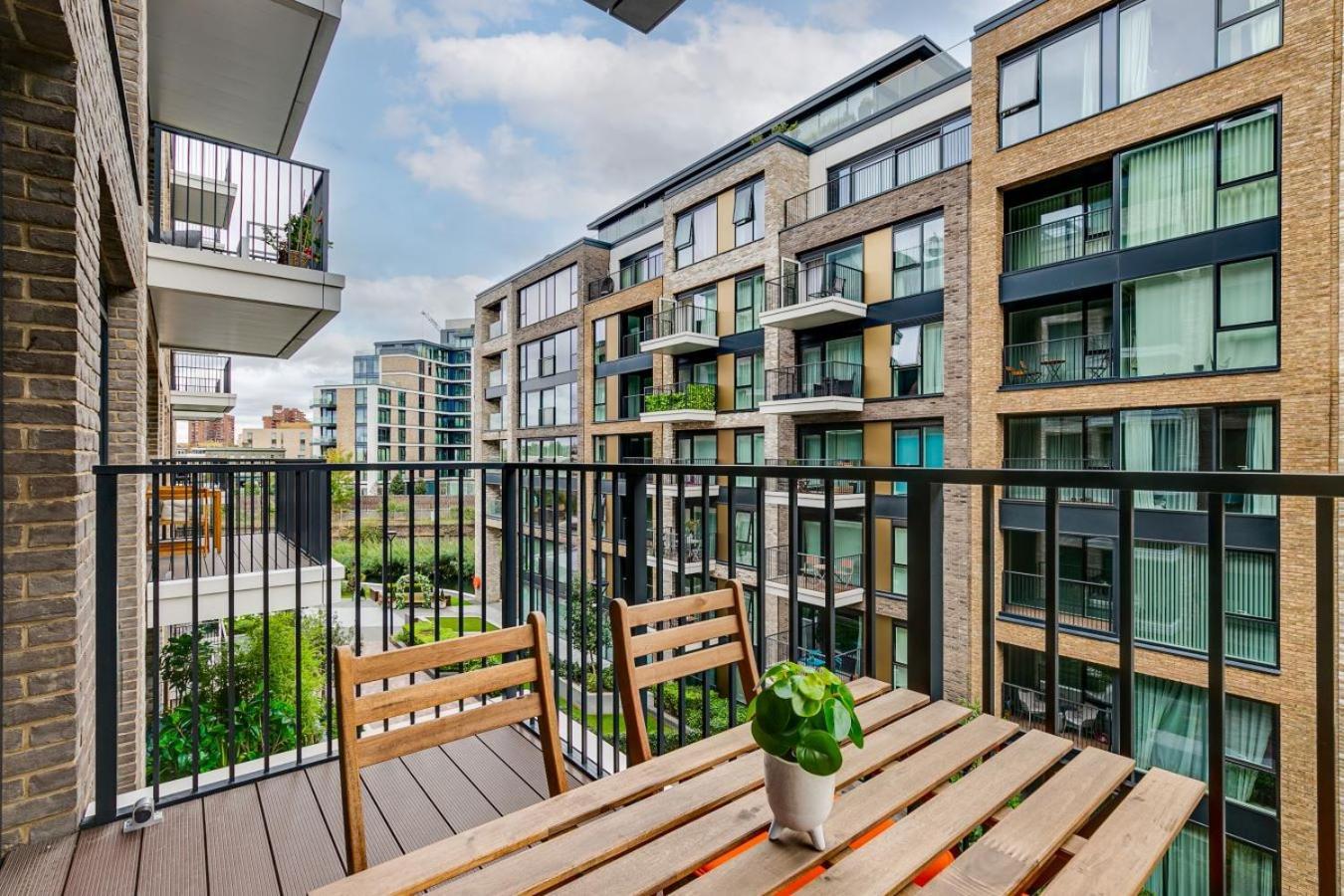 Apartment 1br Chelsea Retreat With Balcony View London
