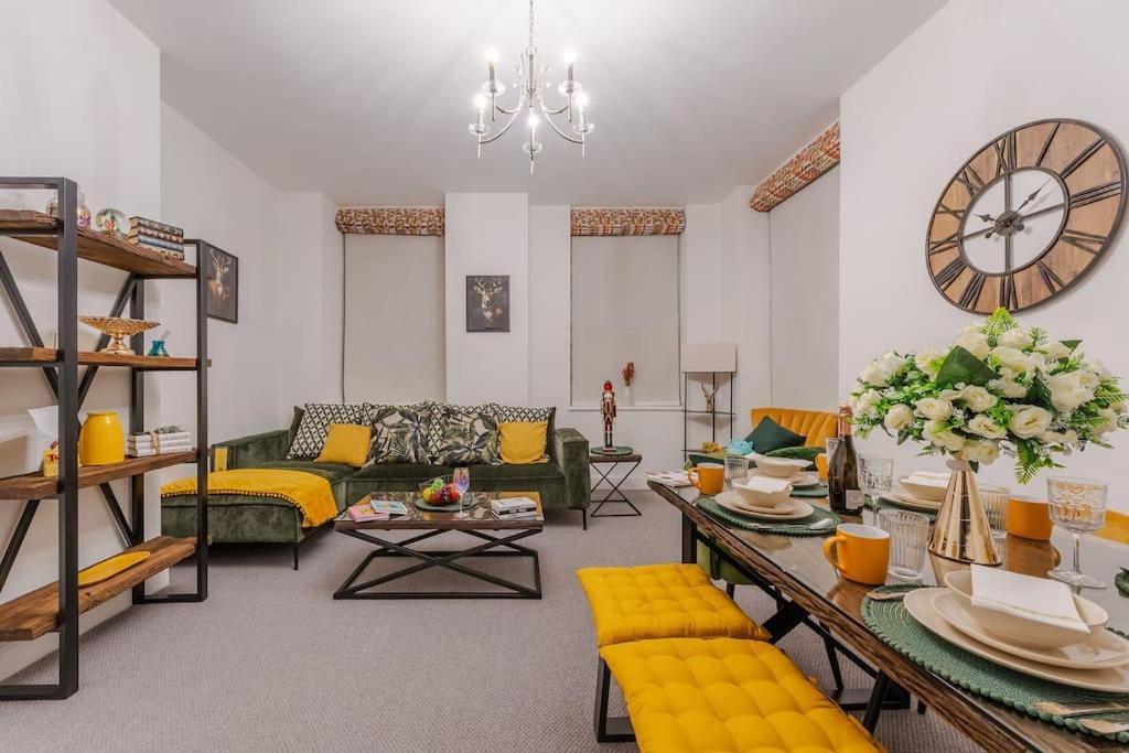 Elegant 1 Bedroom Lower Ground On Harley Street 1h Apartment *