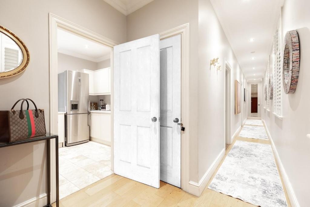 Apartment Revamped & Luxxe For Covent Garden Lovers! Adorable For Families & Friends