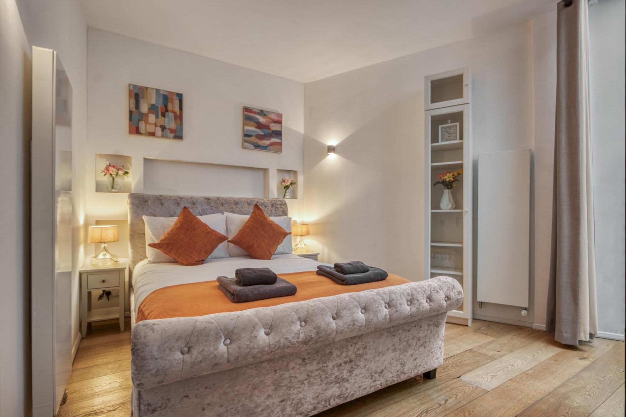 Award Winning 2 Bedroom House, King's Cross London