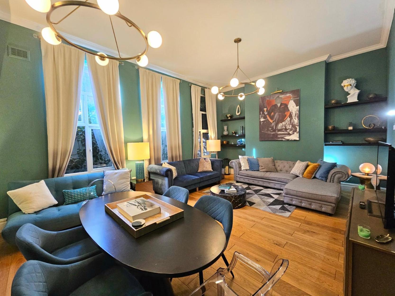 Apartment Stunning Hyde Park Home, Ground Floor Maisonette, Duplex, Near Tube Metro Stations