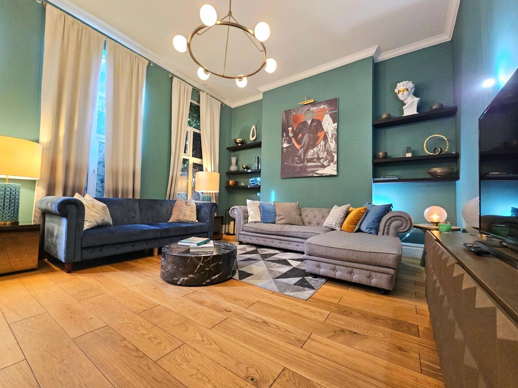 Apartment Stunning Hyde Park Home, Ground Floor Maisonette, Duplex, Near Tube Metro Stations *