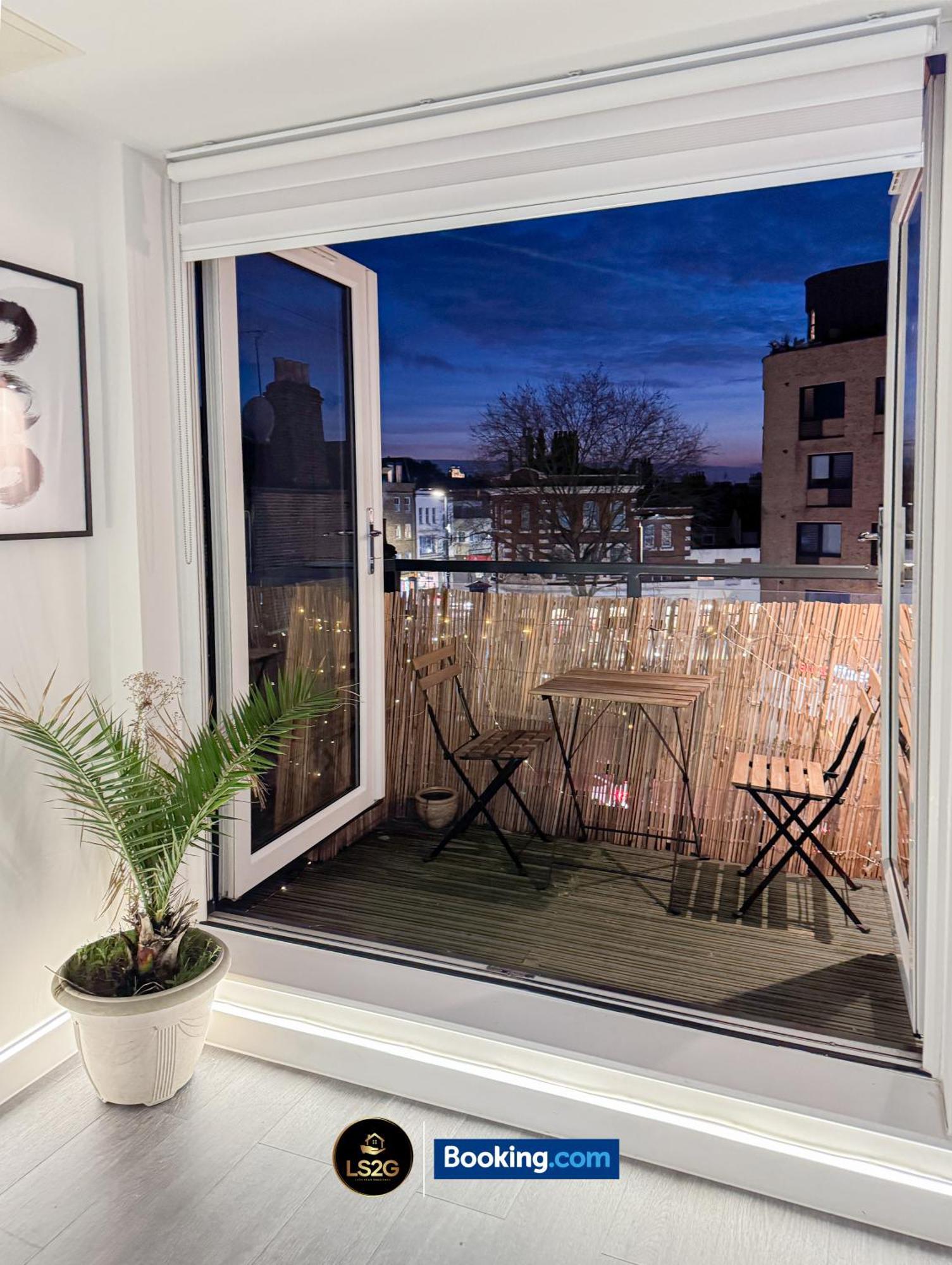 Apartment Cosy 1 Bedroom By Ls2g Short Lets & Serviced Greater With Free Wifi *