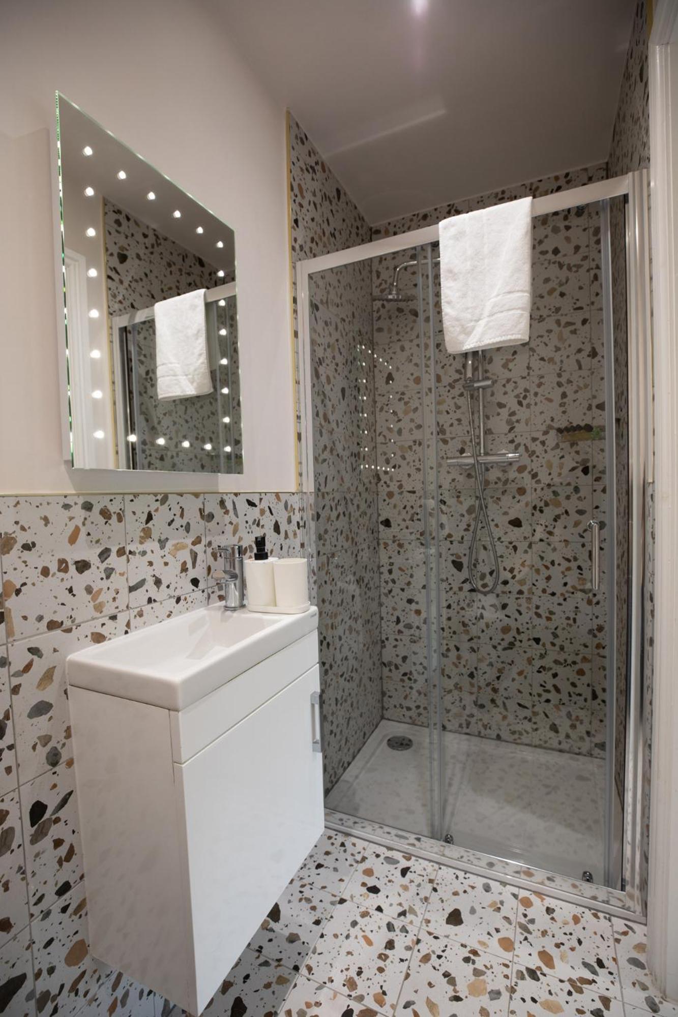 The Chapter - Finsbury Park Bed & Breakfast Londen