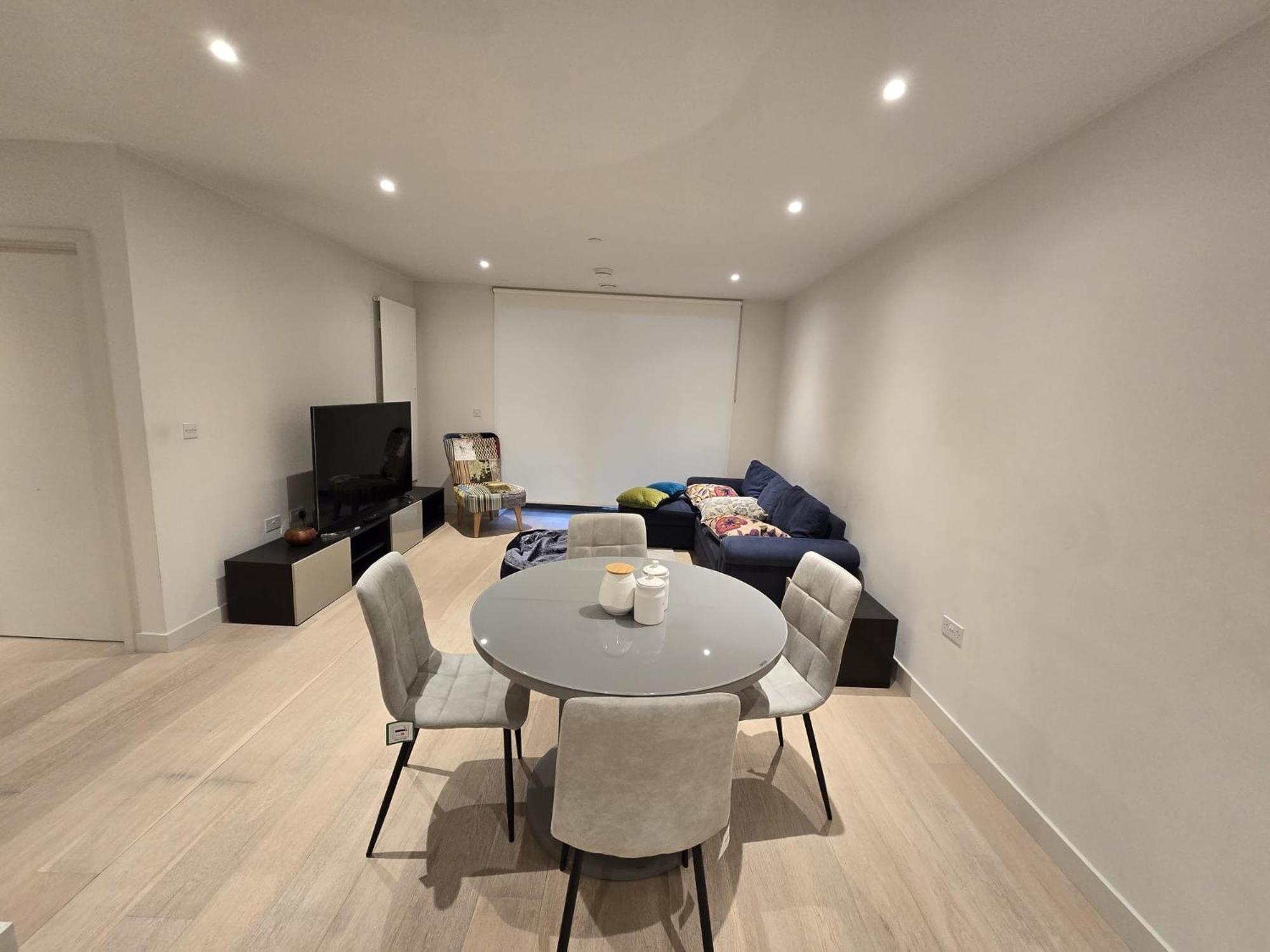 Luxe 2 Bedroom And Sofa Bed - Up To 6 Guests Apartment London