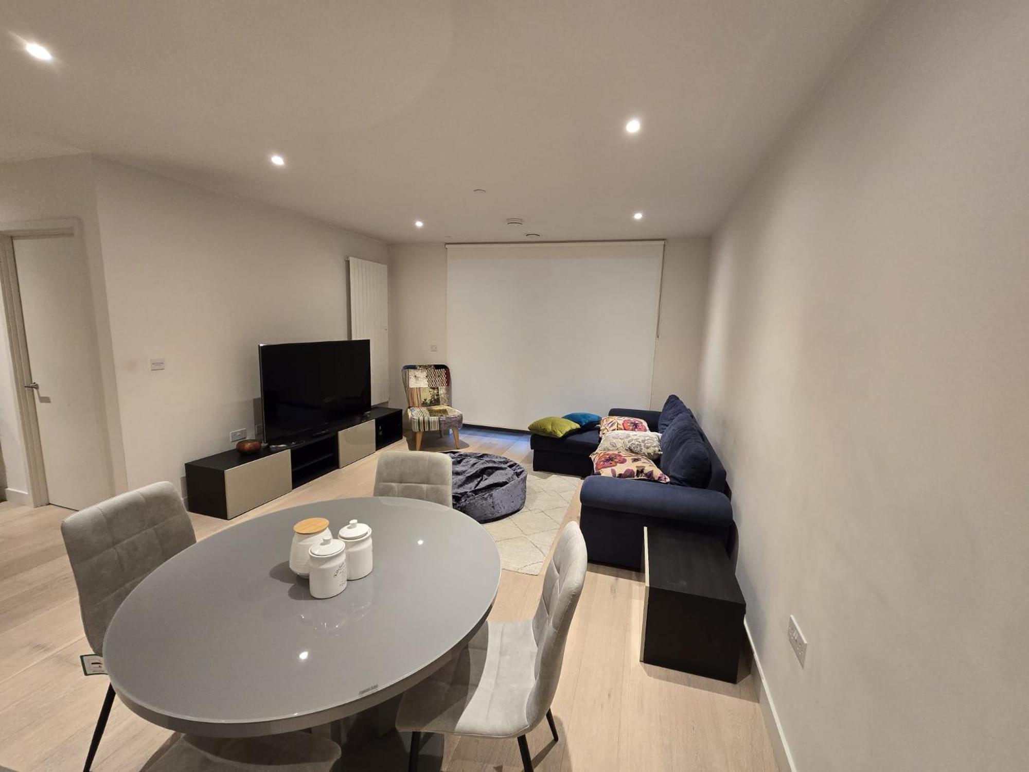 Apartment Luxe 2 Bedroom And Sofa Bed - Up To 6 Guests