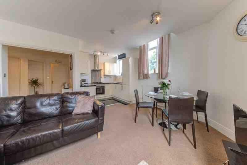 Apartment 2 Bed - Westfield -