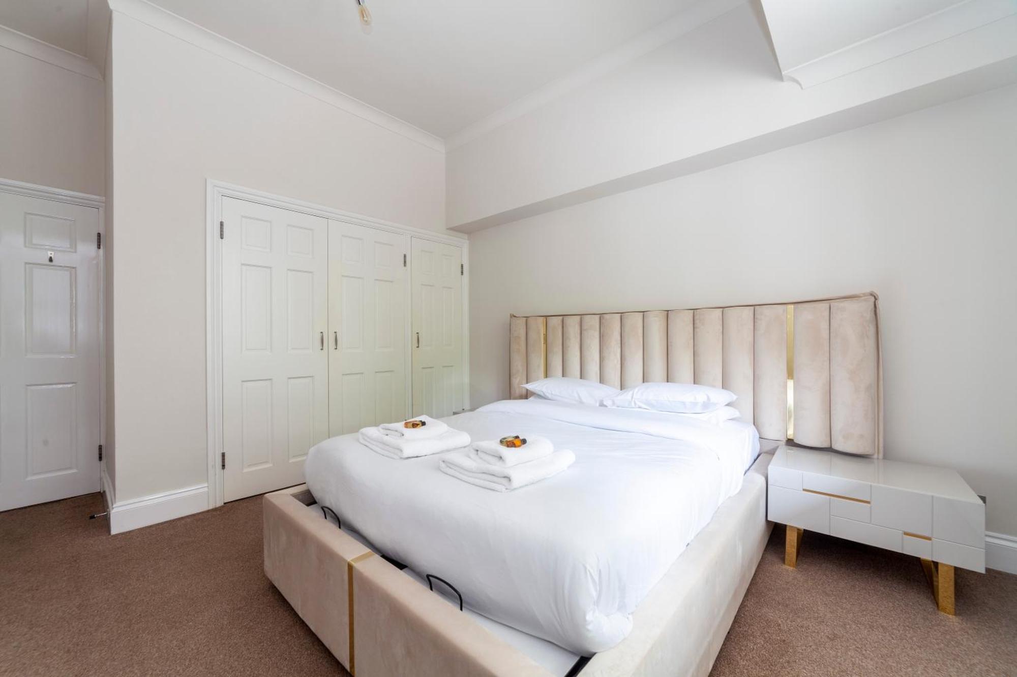 Captivating 3br Flat, 5 Min To Hyde Park * Londen