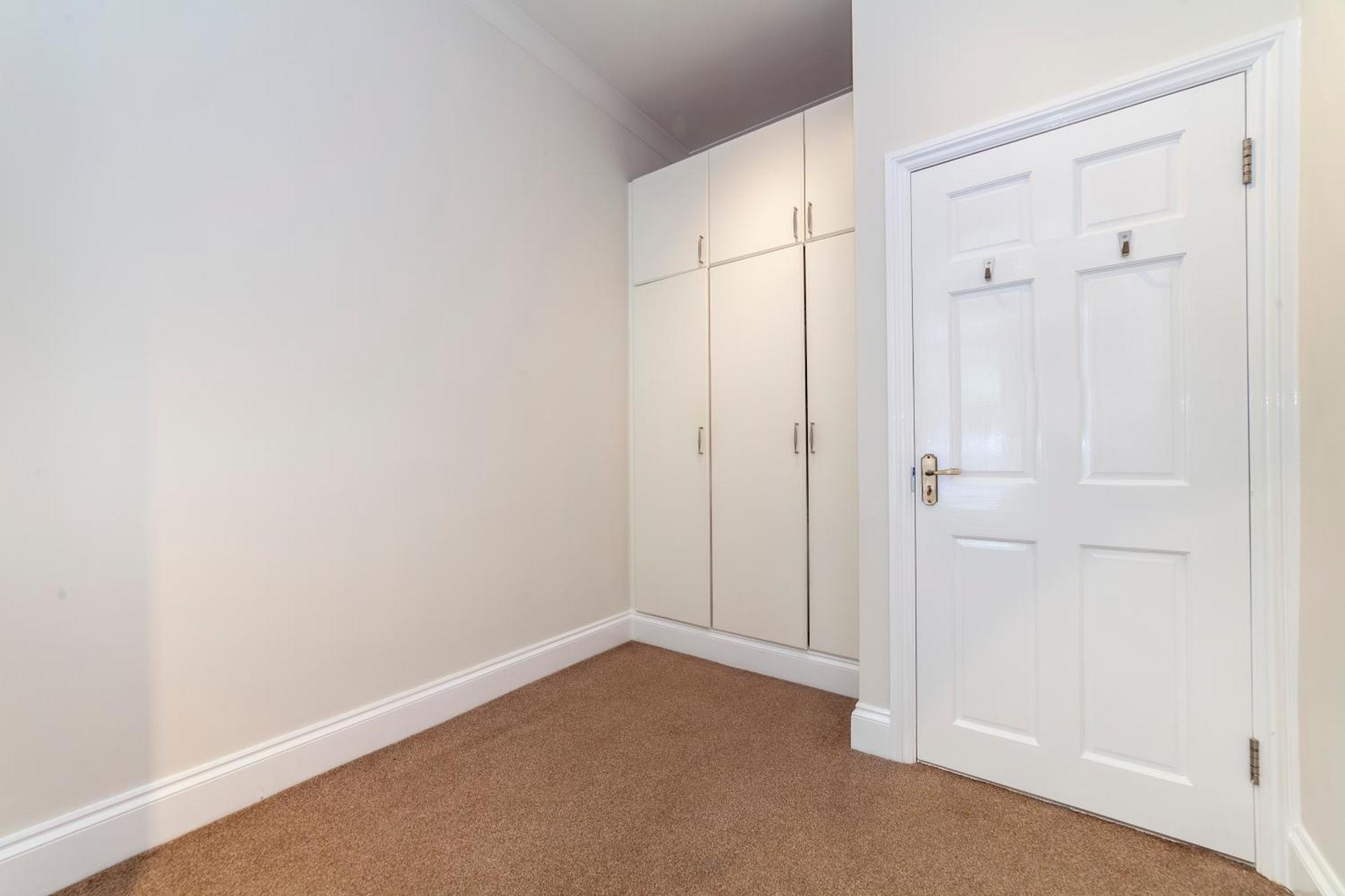 Captivating 3br Flat, 5 Min To Hyde Park Appartement