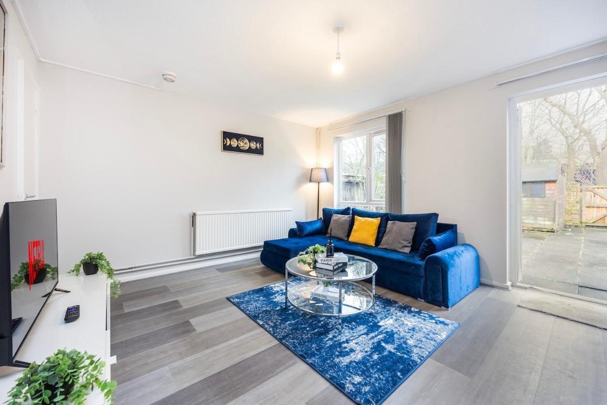 The Blue Hideaway - Spacious Battersea House With Private Garden Apartamento Londres
