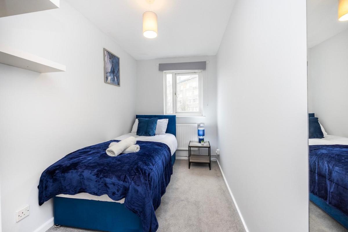 The Blue Hideaway - Spacious Battersea House With Private Garden * Londres