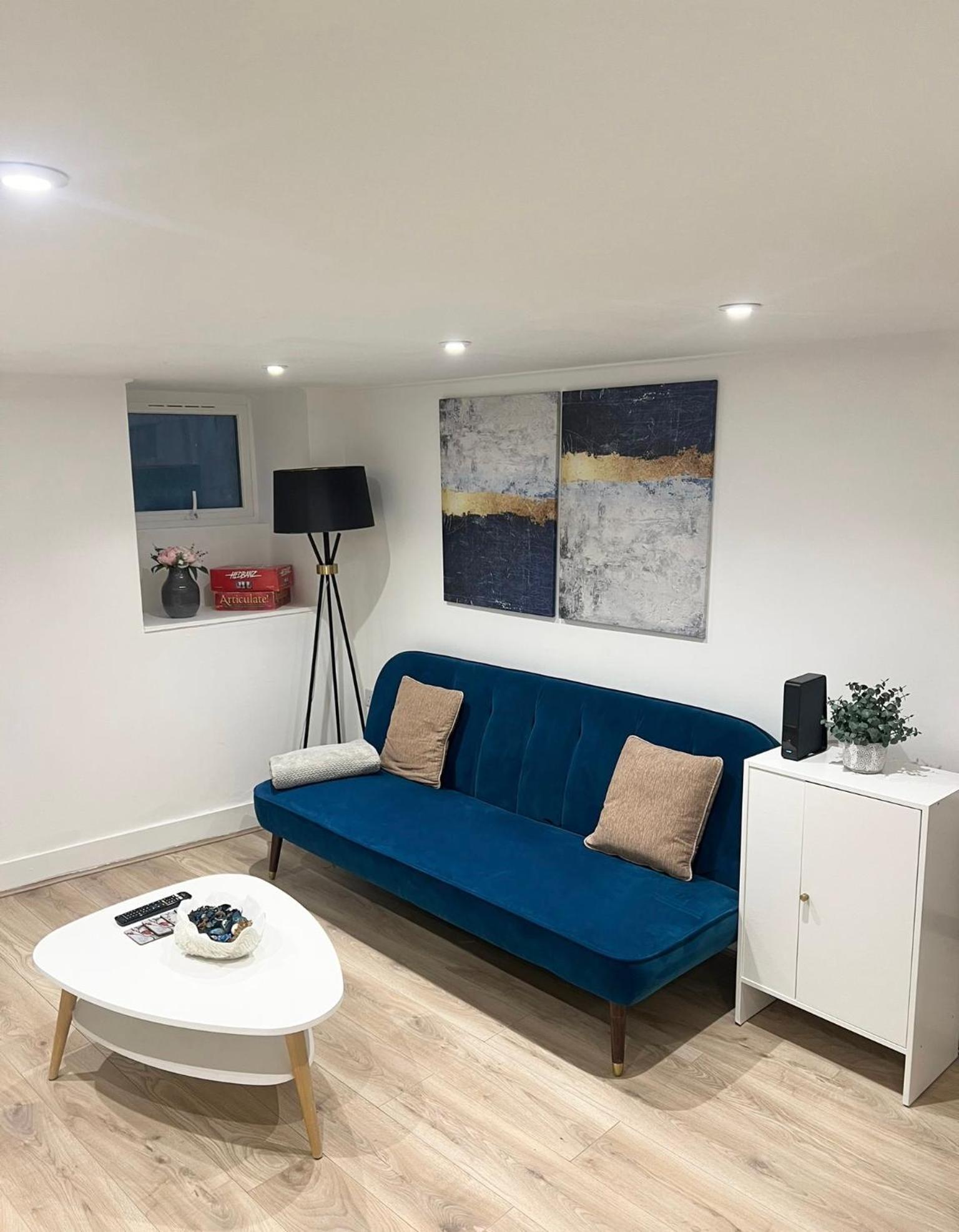 Cosy 1 Bedroom Flat In Apartment
