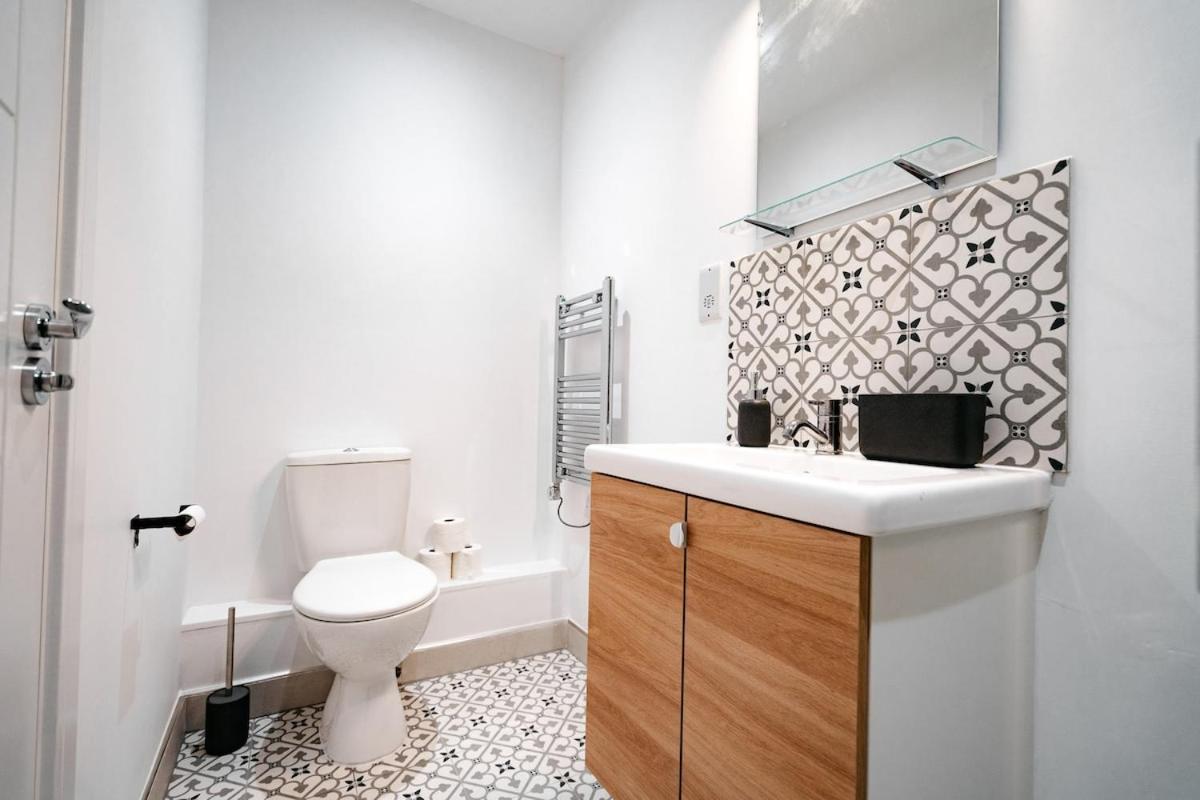 Apartment Modern & Cozy Near Fields Station
