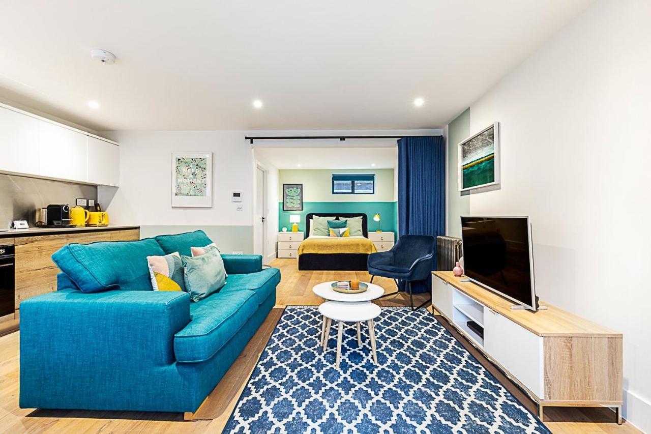 Cosy And Stylish In The Heart Of Greenwich Apartment
