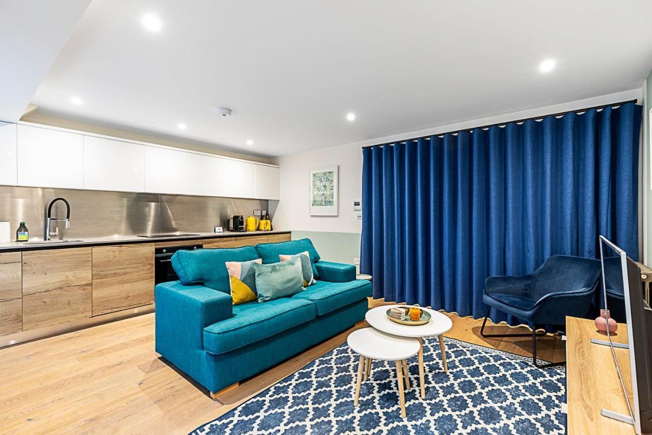 Cosy And Stylish In The Heart Of Greenwich Apartment