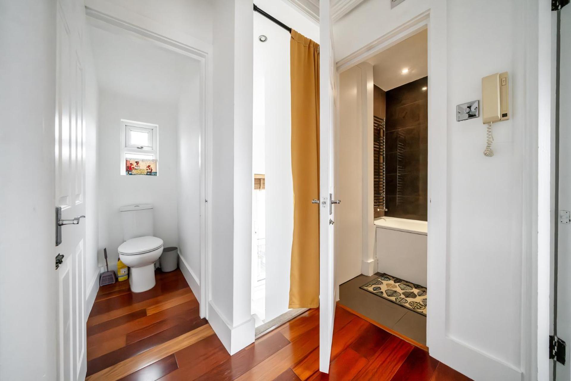 Apartment Cozy 1-bedroom Flat In Prime Location